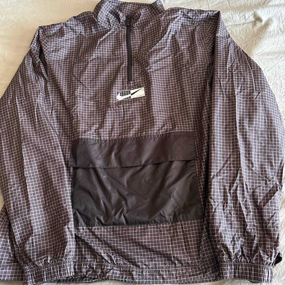 Nike windbreaker